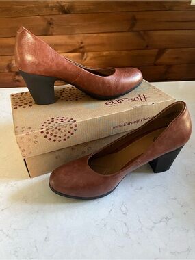 Eurosoft Women's Naia Chunk Heel Size 11 Brown